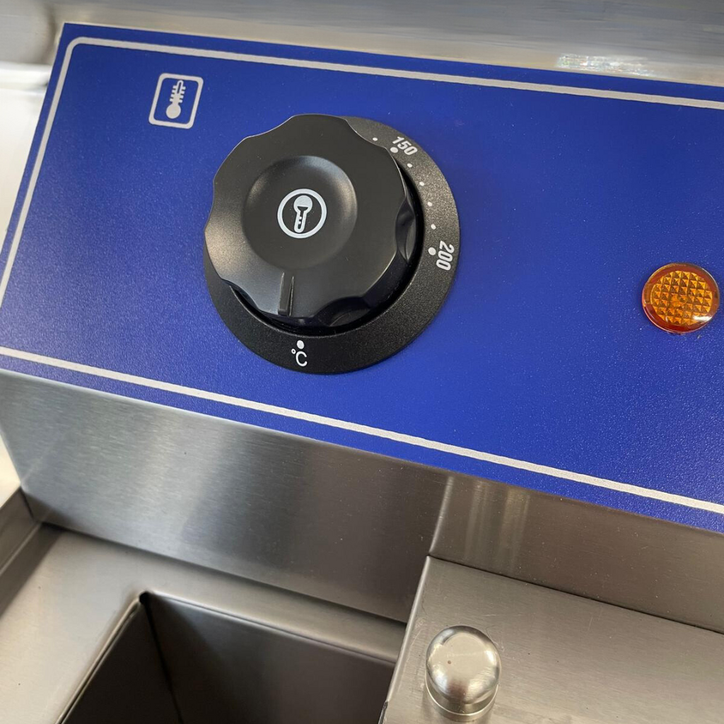 161002 - Countertop Electric Fryer - 8 Litre (oil) Single Tank