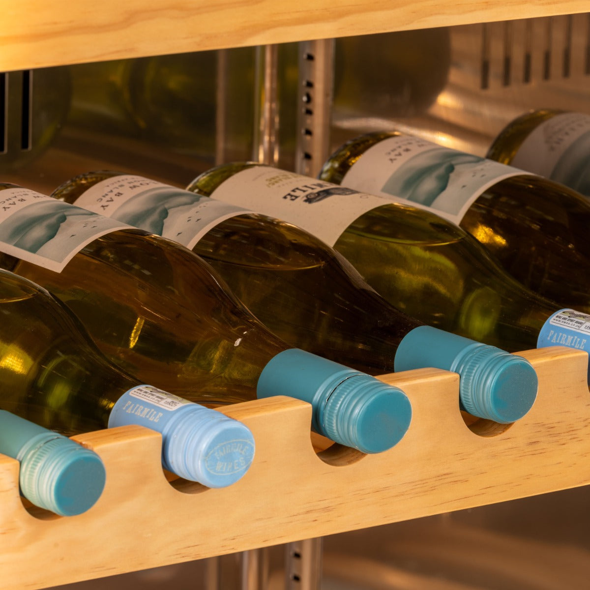 Upright Single Door Wine Cellar (90 bottles)