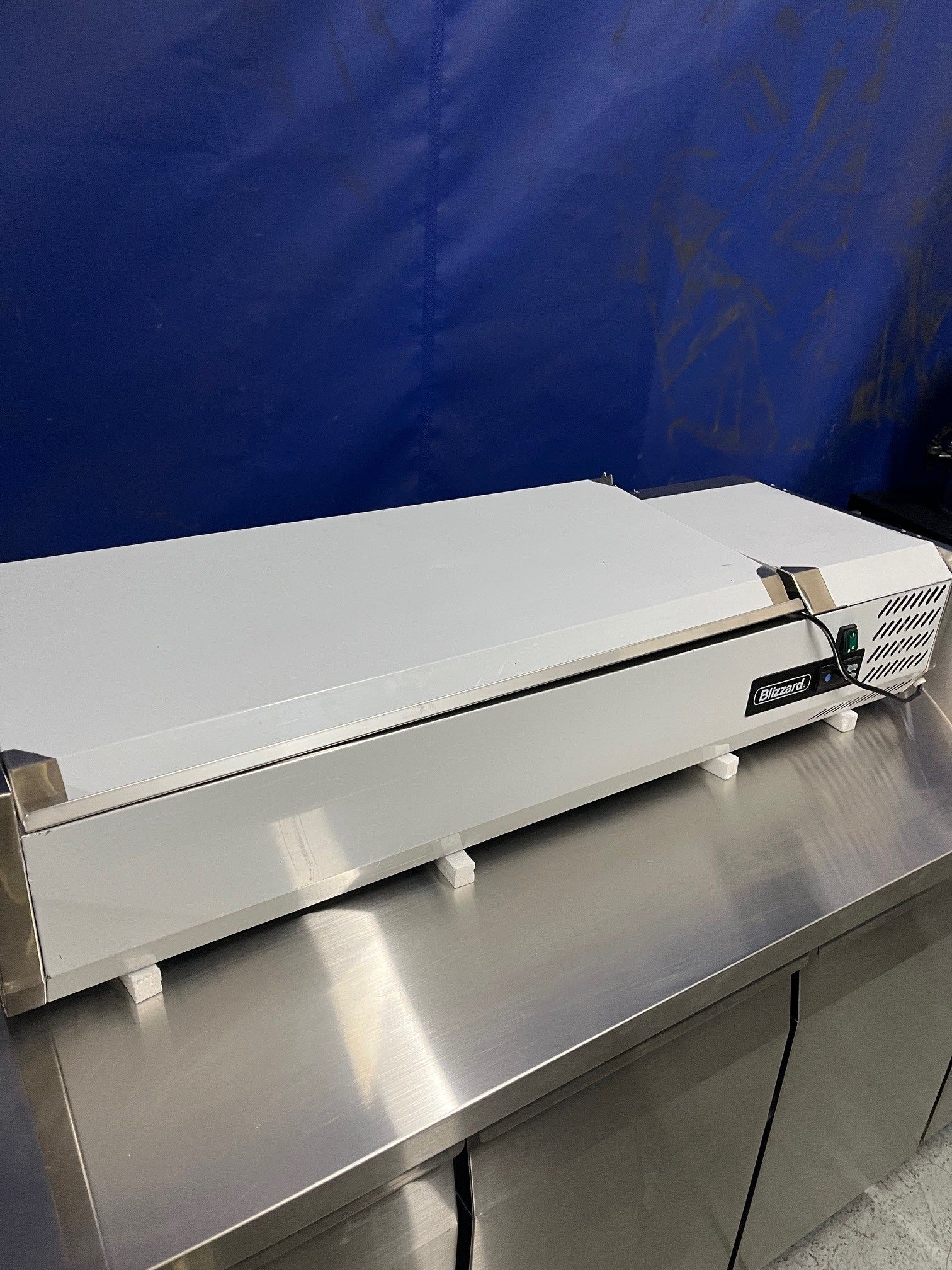 Graded-100006 1.2m Hinged 1/3 Gastronorm Prep Top